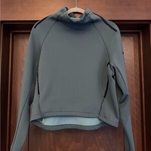 Green Long-Sleeve Cropped Hoodie